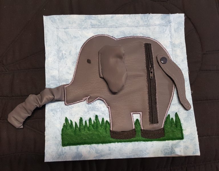 Feed the elephant zipper page - ITHWL