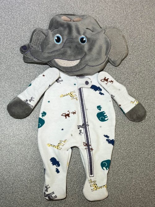 Elephant baby animal - ITHWL