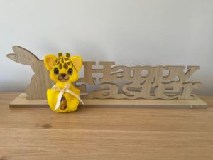 Giraffe egg holder - ITHWL