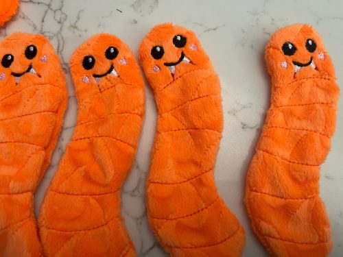 Halloween Worry worm 5x7- ITHWL