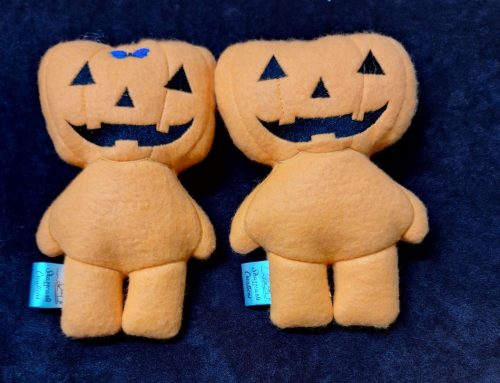 Pumpkin chubby 2 to a hoop 7.5x11 - ITHWL