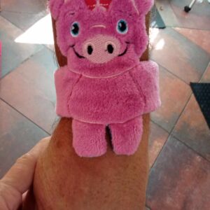 Piggie wrist buddy 6x10 - ITHWL