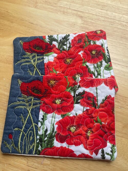 Poppy coaster - mug rug 5x7 - ITHWL