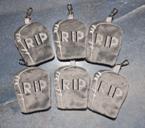 Mini tombstone Fluffie 4x4 - ITHWL